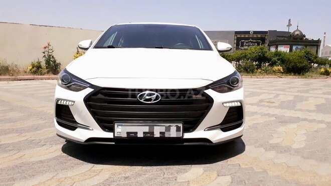 Hyundai Elantra 2016, 30,000 km - 1.6 л - Bakı
