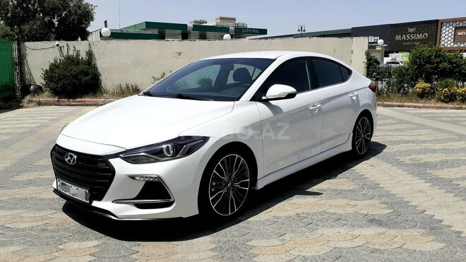 Hyundai Elantra 2016, 30,000 km - 1.6 л - Bakı