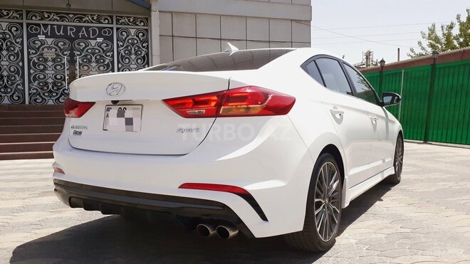 Hyundai Elantra 2016, 30,000 km - 1.6 л - Bakı