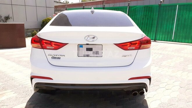 Hyundai Elantra 2016, 30,000 km - 1.6 л - Bakı