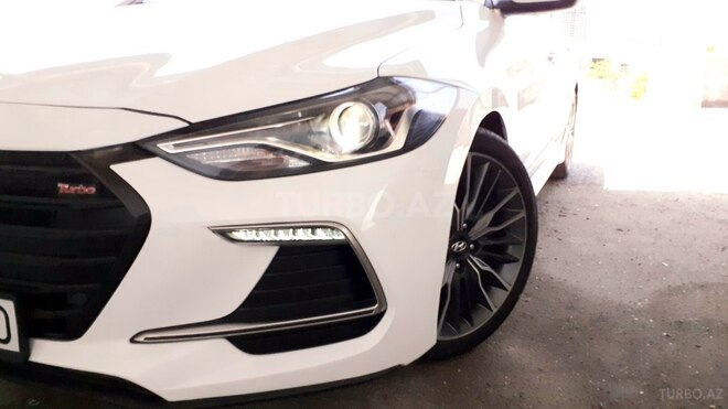 Hyundai Elantra 2016, 30,000 km - 1.6 л - Bakı