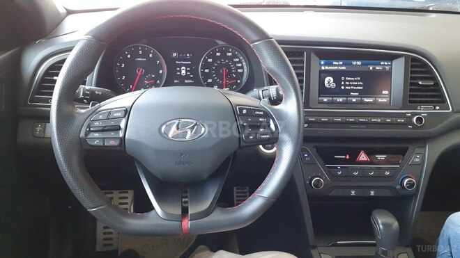 Hyundai Elantra 2016, 30,000 km - 1.6 л - Bakı