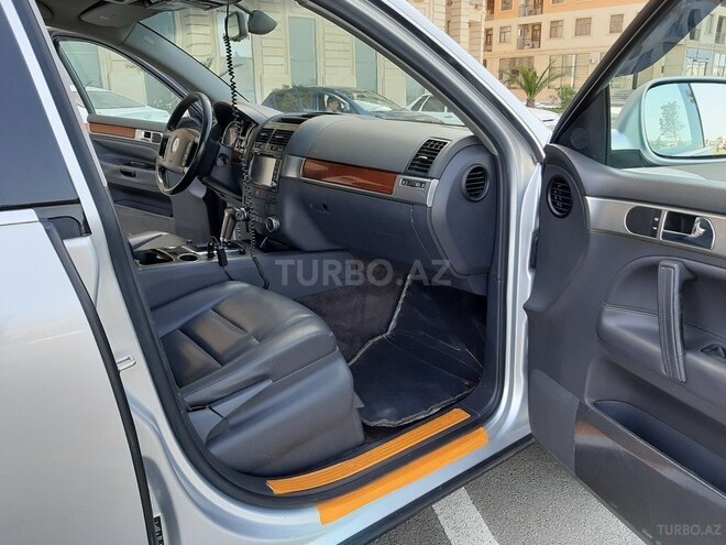 Volkswagen Touareg 2005, 133,600 km - 3.2 l - Sumqayıt