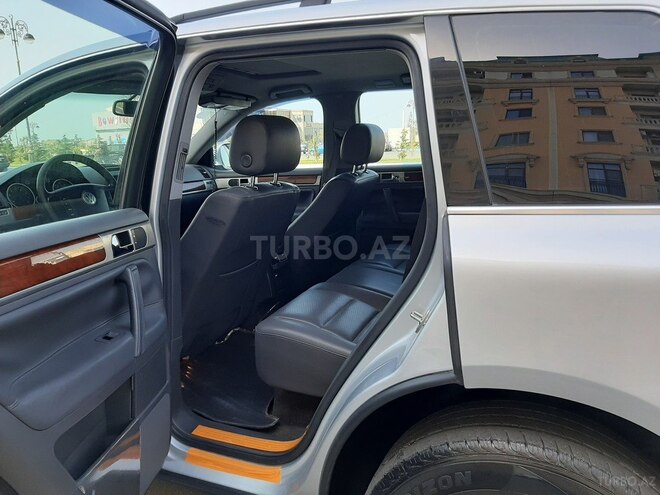 Volkswagen Touareg 2005, 133,600 km - 3.2 l - Sumqayıt