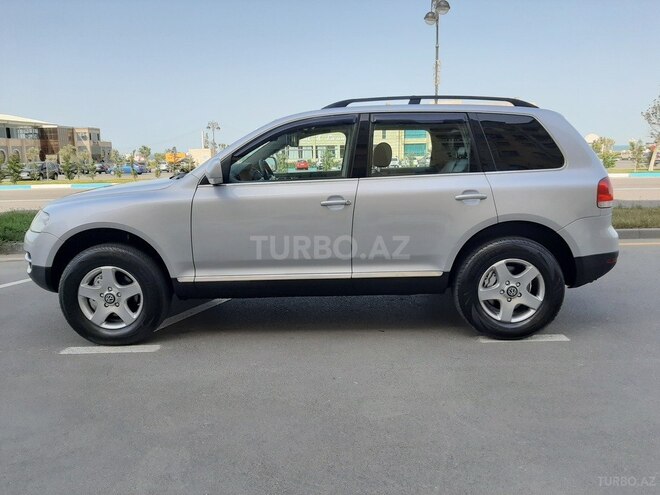 Volkswagen Touareg 2005, 133,600 km - 3.2 l - Sumqayıt