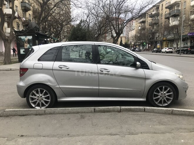 Mercedes B 170 2007, 120,600 km - 1.7 l - Bakı