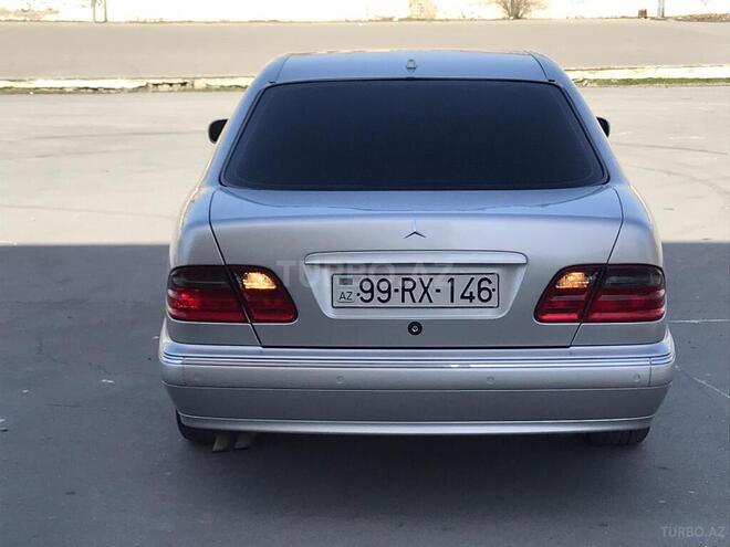 Mercedes E 270 2001, 413,000 km - 2.7 l - Sumqayıt