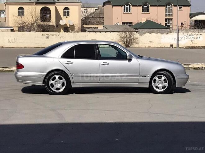 Mercedes E 270 2001, 413,000 km - 2.7 l - Sumqayıt
