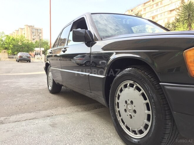 Mercedes 190 1990, 321,600 km - 2.0 л - Bakı