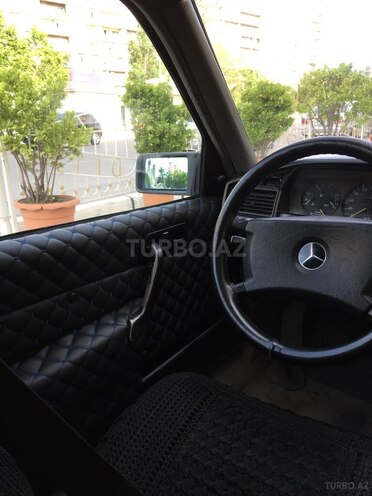 Mercedes 190 1990, 321,600 km - 2.0 л - Bakı