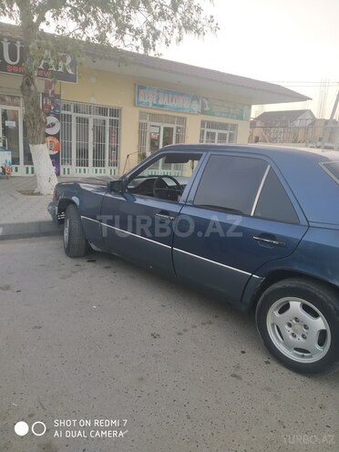 Mercedes  1991, 54,621 km - 2.0 l - Şirvan