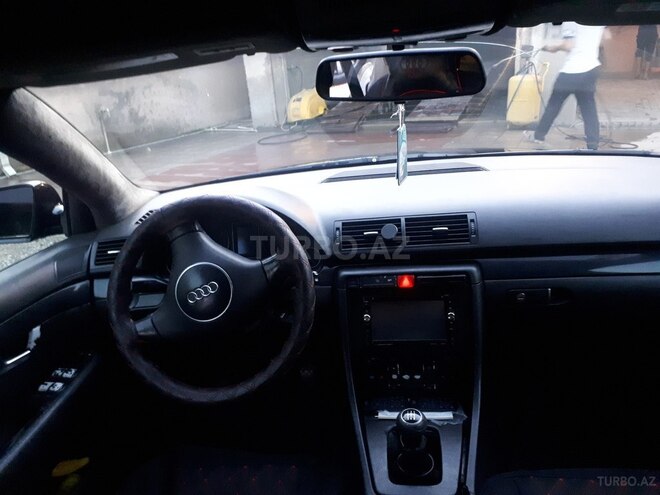 Audi A4 2003, 247,000 km - 1.8 l - Bakı