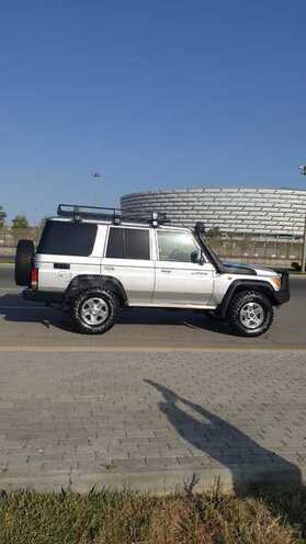 Toyota Land Cruiser 2011, 70,000 km - 4.2 l - Bakı