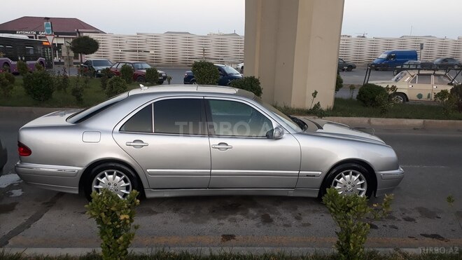 Mercedes E 270 2000, 342,700 km - 2.7 л - Bakı