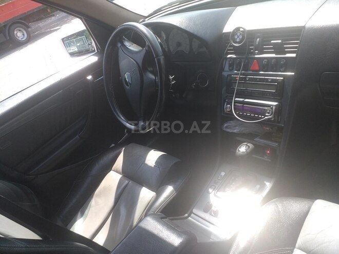 Mercedes C 240 2000, 300,000 km - 2.8 l - Bakı