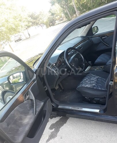 Mercedes E 320 2001, 256,321 km - 3.2 l - Xırdalan