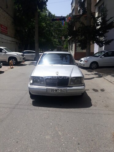 Mercedes E 220 1994, 588,000 km - 2.0 l - Bakı