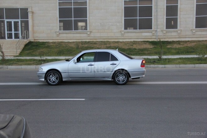 Mercedes C 240 1998, 232,000 km - 2.4 l - Sumqayıt