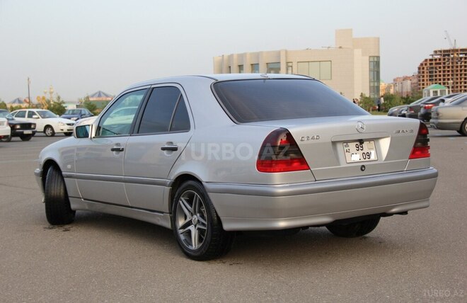 Mercedes C 240 1998, 232,000 km - 2.4 l - Sumqayıt