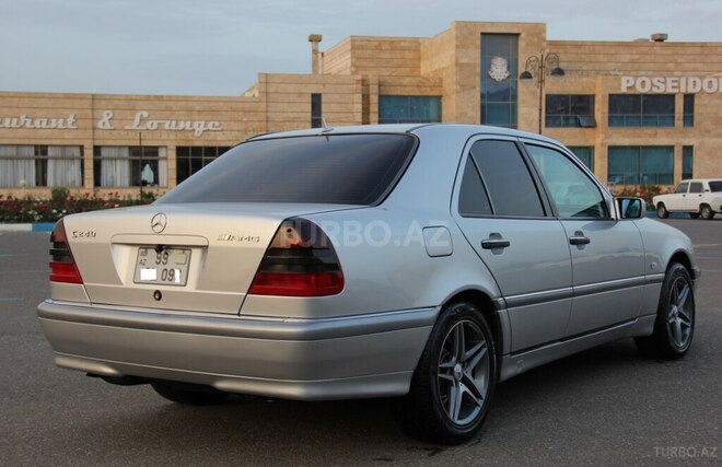 Mercedes C 240 1998, 232,000 km - 2.4 l - Sumqayıt