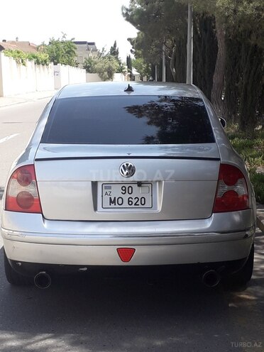Volkswagen Passat 2004, 260,000 km - 1.8 l - Bakı