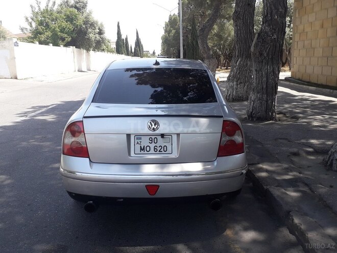 Volkswagen Passat 2004, 260,000 km - 1.8 l - Bakı