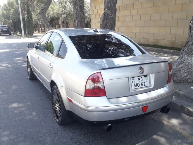 Volkswagen Passat 2004, 260,000 km - 1.8 l - Bakı