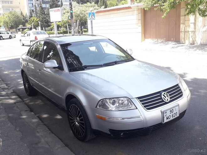 Volkswagen Passat 2004, 260,000 km - 1.8 l - Bakı
