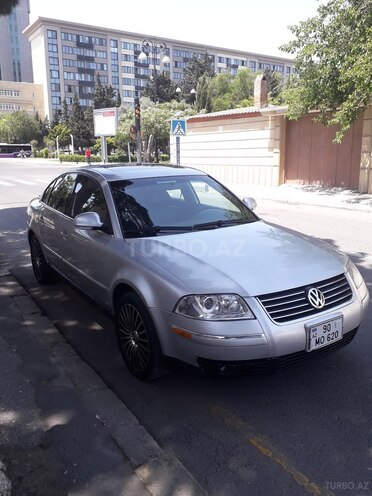 Volkswagen Passat 2004, 260,000 km - 1.8 l - Bakı