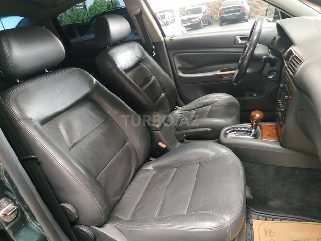 Volkswagen Passat 2004, 212,000 km - 1.8 l - Gəncə