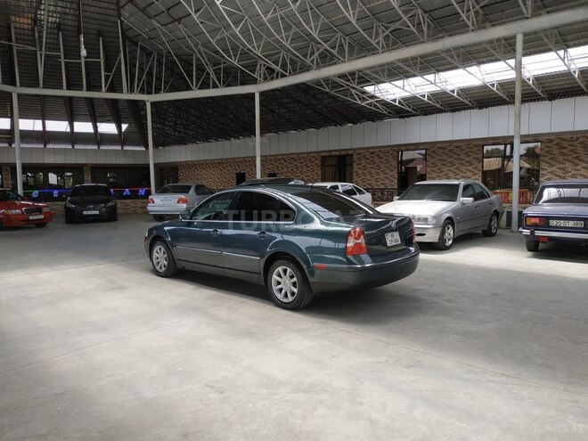 Volkswagen Passat 2004, 212,000 km - 1.8 l - Gəncə