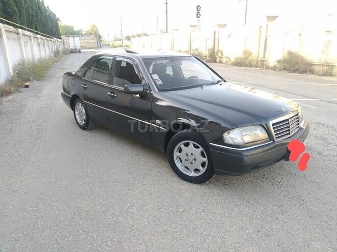 Mercedes C 250 1995, 321,452 km - 2.5 l - Bakı