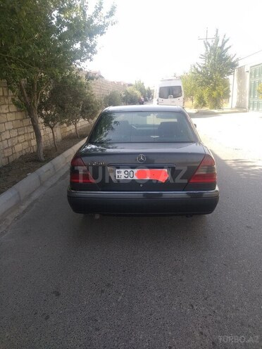 Mercedes C 250 1995, 321,452 km - 2.5 l - Bakı