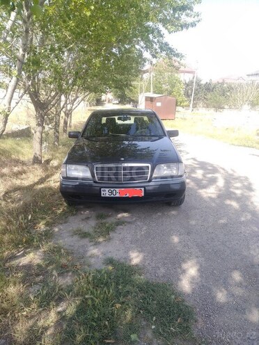 Mercedes C 250 1995, 321,452 km - 2.5 l - Bakı