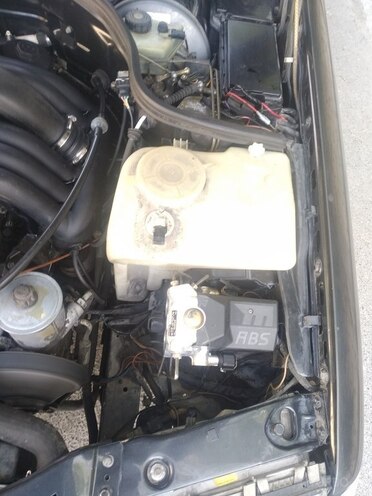 Mercedes C 250 1995, 321,452 km - 2.5 l - Bakı