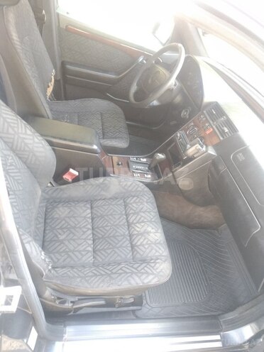 Mercedes C 250 1995, 321,452 km - 2.5 l - Bakı