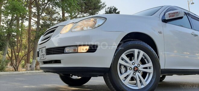 Mitsubishi Airtrek 2002, 246,796 km - 2.4 л - Sumqayıt
