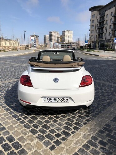 Volkswagen Beetle 2015, 61,500 km - 1.8 л - Bakı