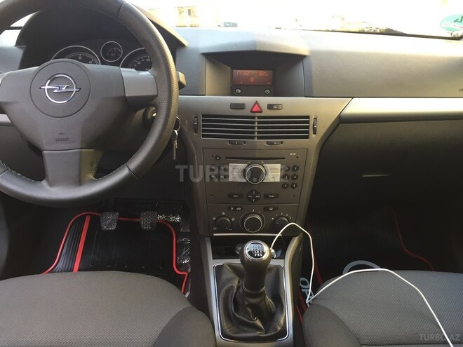 Opel Astra 2006, 185,000 km - 1.3 l - Bakı