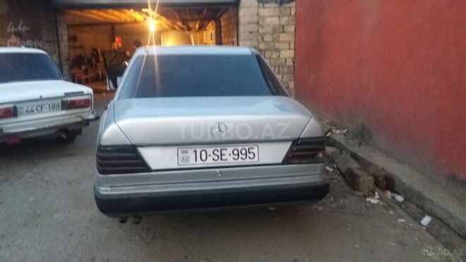 Mercedes E 300 1990, 339,858 km - 3.0 l - Masallı