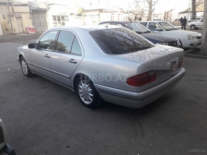 Mercedes E 240 1999, 20,400 km - 2.4 л - Gəncə