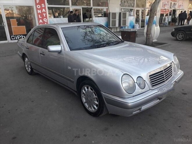 Mercedes E 240 1999, 20,400 km - 2.4 л - Gəncə