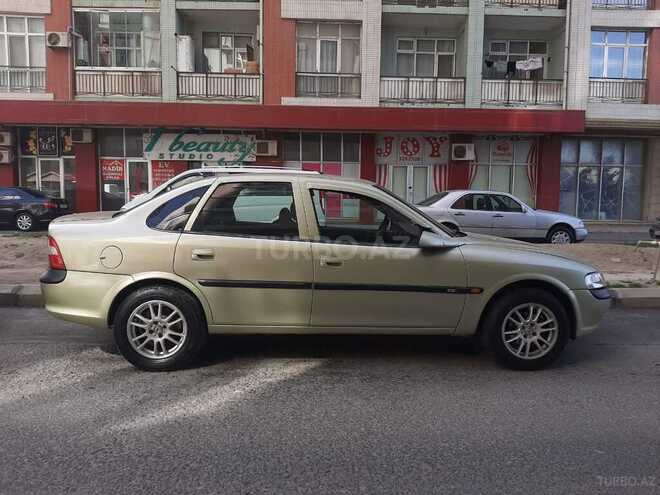 Opel Vectra 1996, 240,000 km - 1.6 l - Bakı