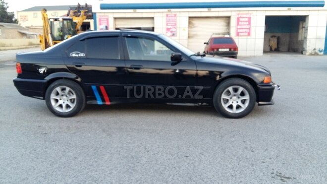 BMW 318 1993, 357,000 km - 1.6 л - Bakı