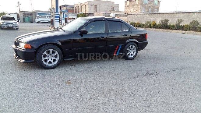 BMW 318 1993, 357,000 km - 1.6 л - Bakı