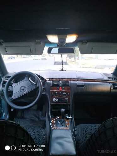 Mercedes E 220 1998, 410,000 km - 2.2 л - Sumqayıt