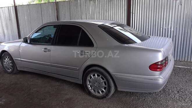 Mercedes E 220 1999, 322,000 km - 2.2 l - Biləsuvar