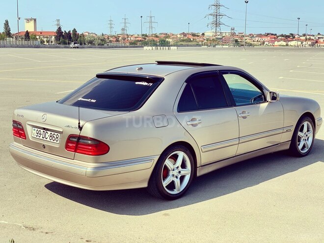 Mercedes E 240 2001, 248,000 km - 2.6 l - Bakı