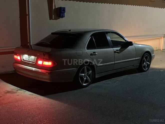 Mercedes E 240 2001, 248,000 km - 2.6 l - Bakı