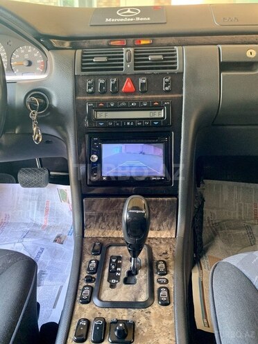 Mercedes E 240 2001, 248,000 km - 2.6 l - Bakı